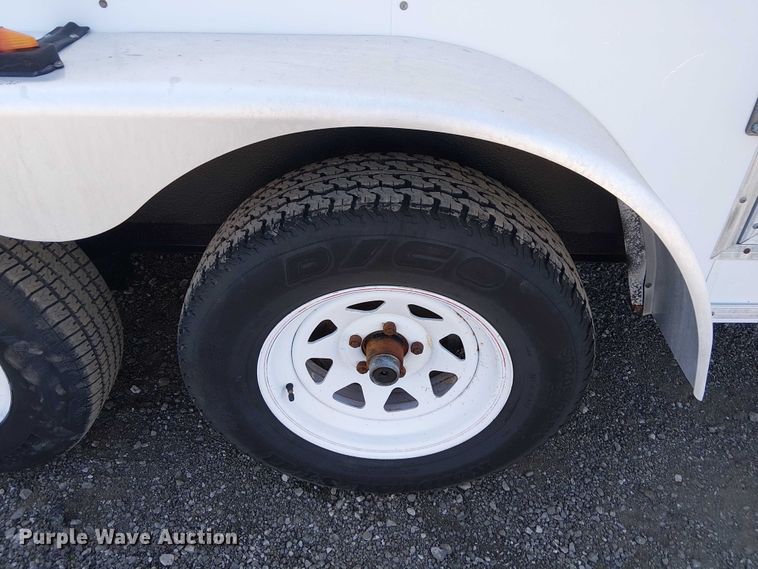 image for item NU9743 2001 Forest River CM716TA2 enclosed cargo trailer