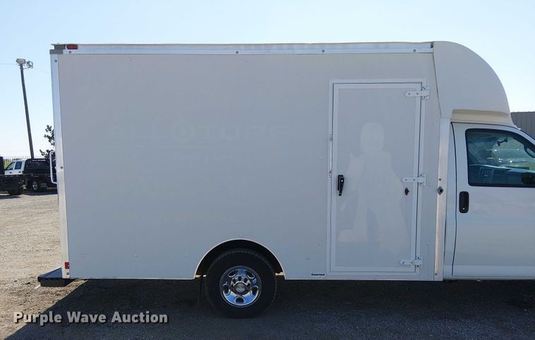 image for item NU9748 2014 Chevrolet Express G3500 delivery van