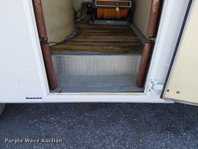 image for item NU9748 2014 Chevrolet Express G3500 delivery van