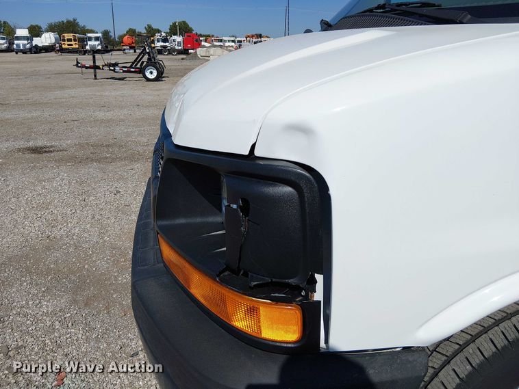 image for item NU9748 2014 Chevrolet Express G3500 delivery van