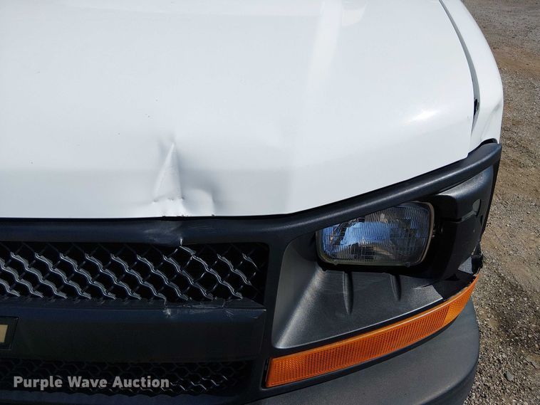 image for item NU9748 2014 Chevrolet Express G3500 delivery van