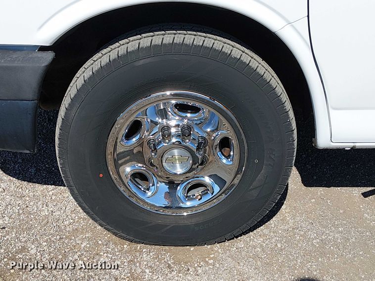 image for item NU9748 2014 Chevrolet Express G3500 delivery van