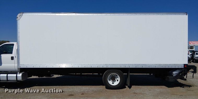 image for item NU9749 2016 Ford F650 Super Duty box truck