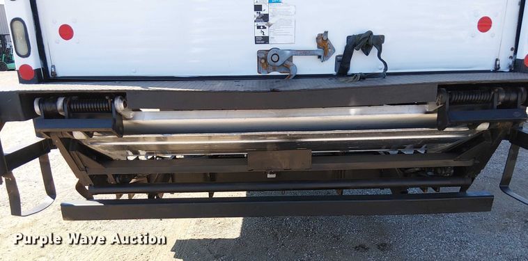 image for item NU9749 2016 Ford F650 Super Duty box truck