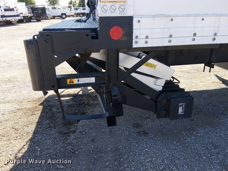 image for item NU9749 2016 Ford F650 Super Duty box truck