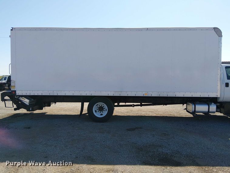 image for item NU9749 2016 Ford F650 Super Duty box truck