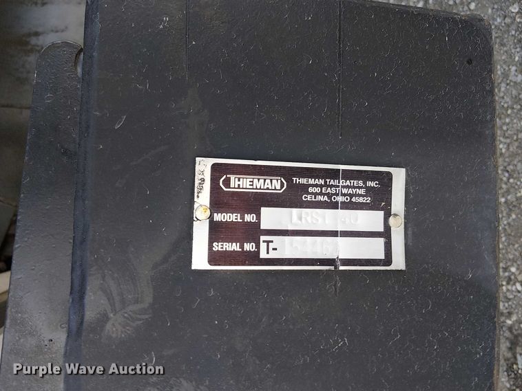 image for item NU9749 2016 Ford F650 Super Duty box truck