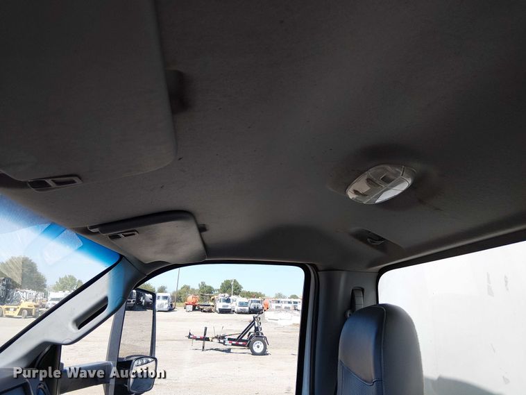 image for item NU9749 2016 Ford F650 Super Duty box truck