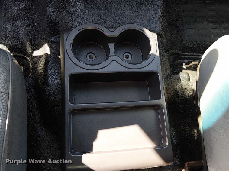 image for item NU9749 2016 Ford F650 Super Duty box truck