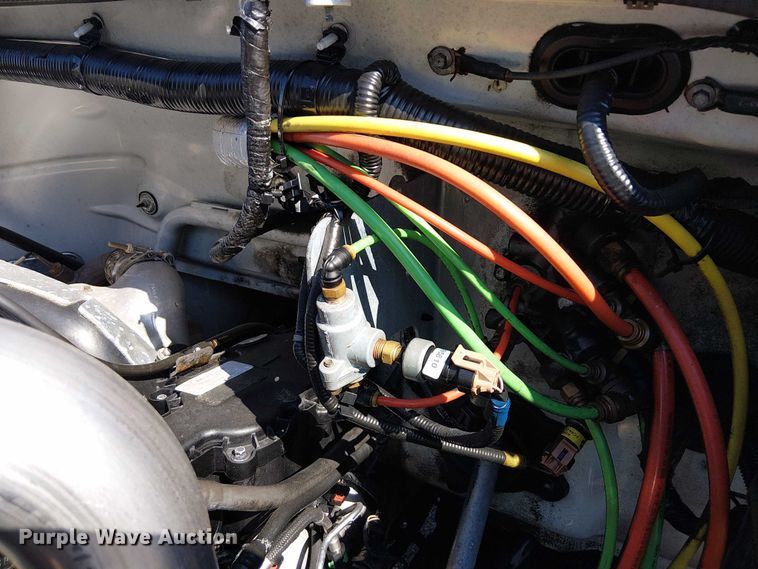 image for item NU9749 2016 Ford F650 Super Duty box truck