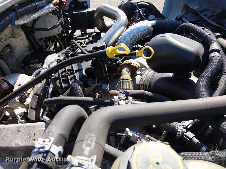 image for item NU9749 2016 Ford F650 Super Duty box truck