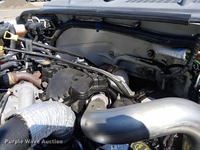 image for item NU9749 2016 Ford F650 Super Duty box truck