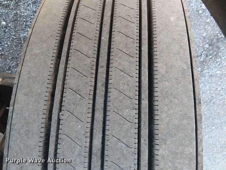 image for item NU9749 2016 Ford F650 Super Duty box truck