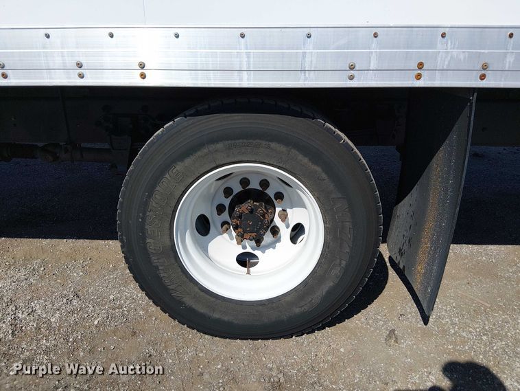 image for item NU9749 2016 Ford F650 Super Duty box truck