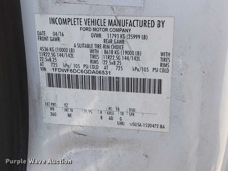 image for item NU9749 2016 Ford F650 Super Duty box truck