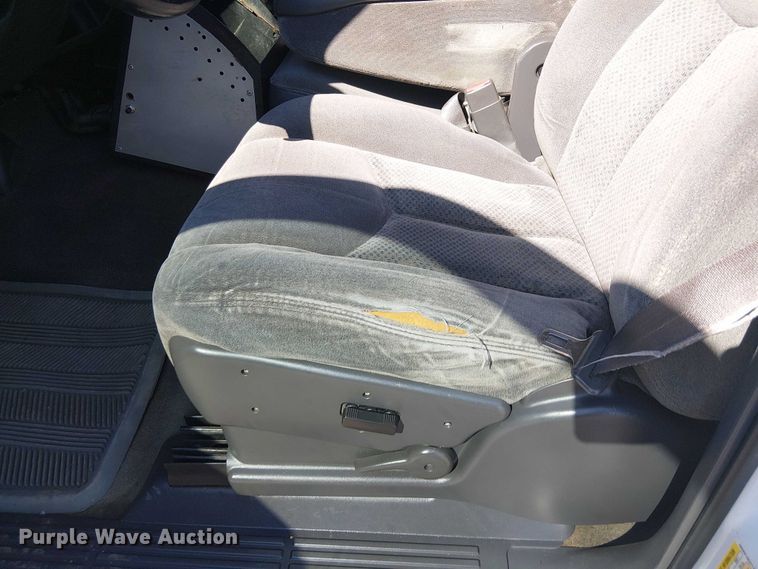 image for item NU9750 2007 Chevrolet Silverado 1500 Crew Cab pickup truck