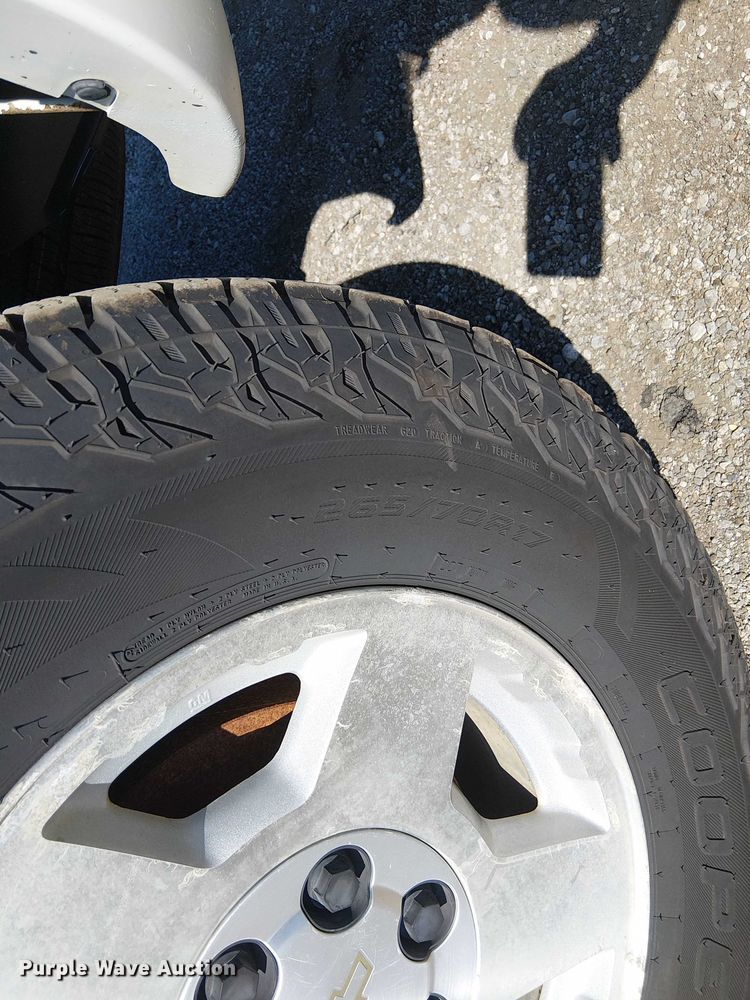 image for item NU9750 2007 Chevrolet Silverado 1500 Crew Cab pickup truck