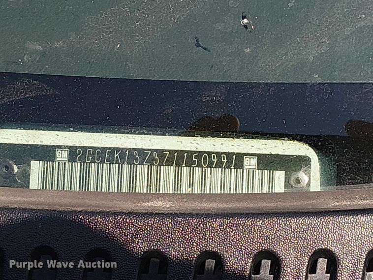 image for item NU9750 2007 Chevrolet Silverado 1500 Crew Cab pickup truck