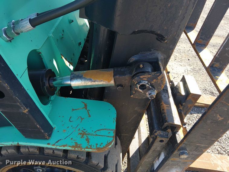 image for item NU9753 Mitsubishi FG025K forklift