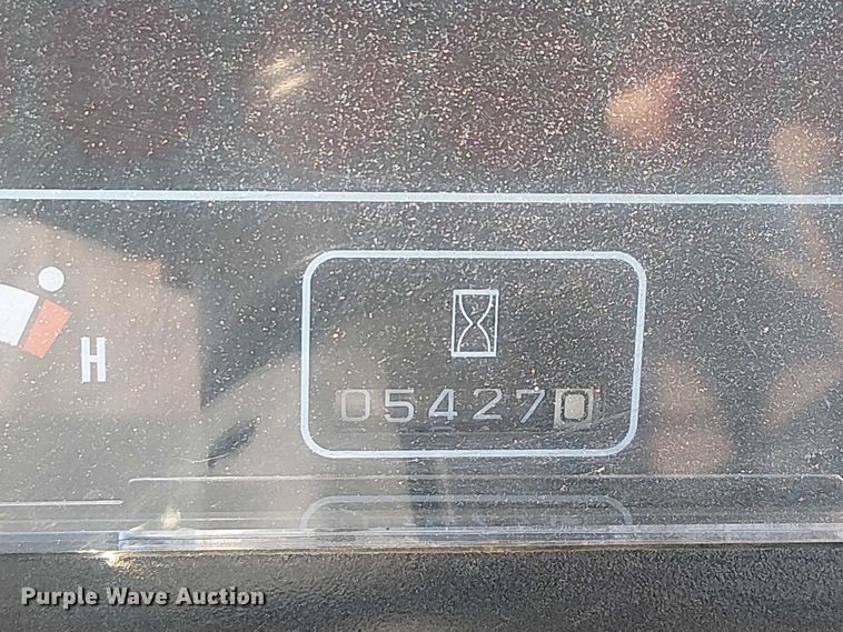 image for item NU9753 Mitsubishi FG025K forklift