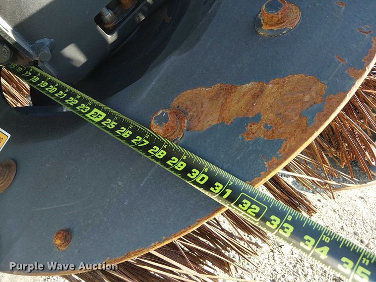 image for item NU9757 2009 International 4300 street sweeper truck