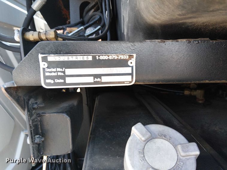 image for item NU9757 2009 International 4300 street sweeper truck