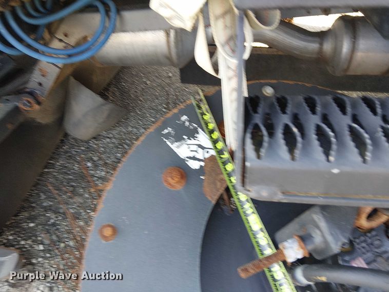 image for item NU9757 2009 International 4300 street sweeper truck