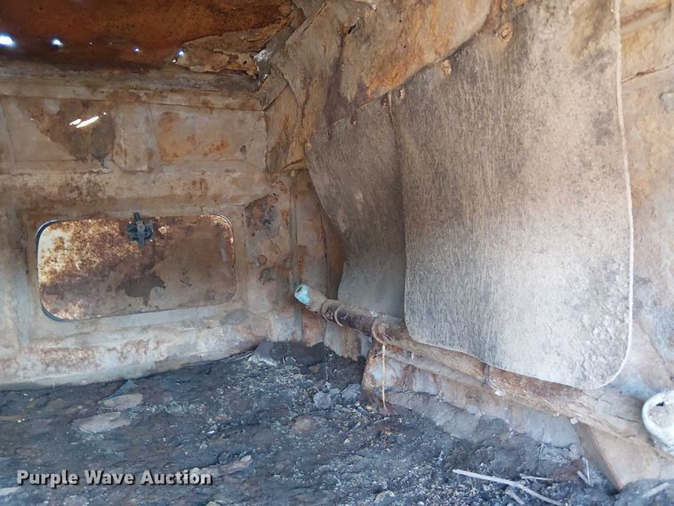 image for item NU9757 2009 International 4300 street sweeper truck