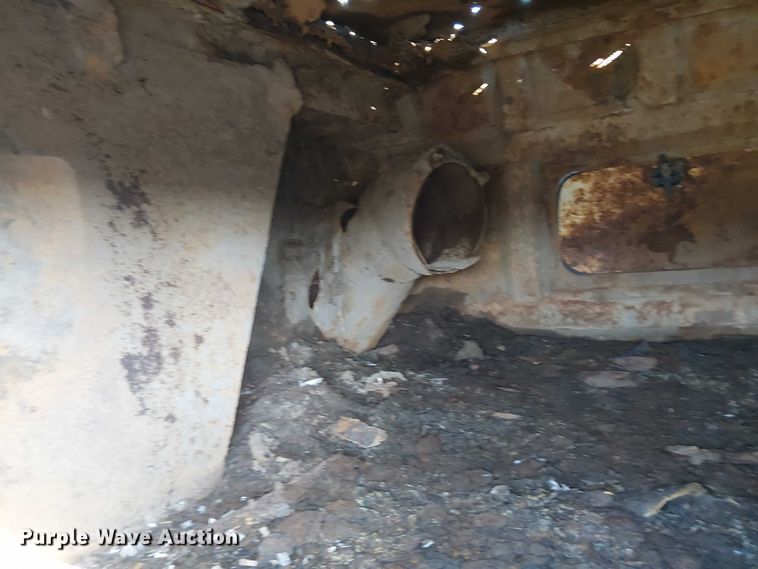 image for item NU9757 2009 International 4300 street sweeper truck