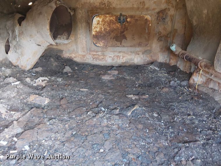 image for item NU9757 2009 International 4300 street sweeper truck