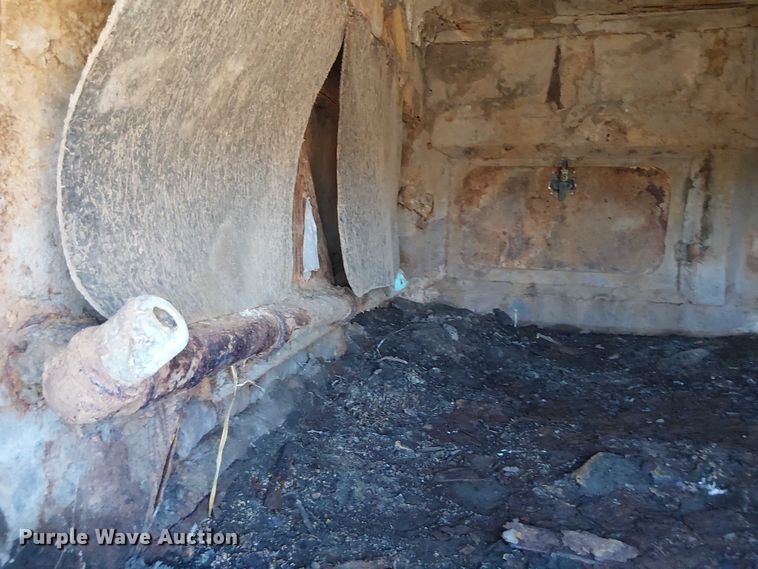 image for item NU9757 2009 International 4300 street sweeper truck