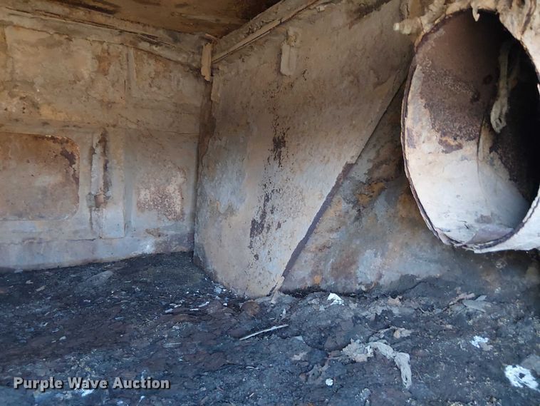 image for item NU9757 2009 International 4300 street sweeper truck