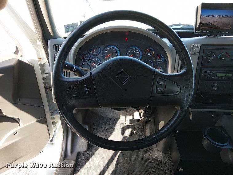 image for item NU9757 2009 International 4300 street sweeper truck