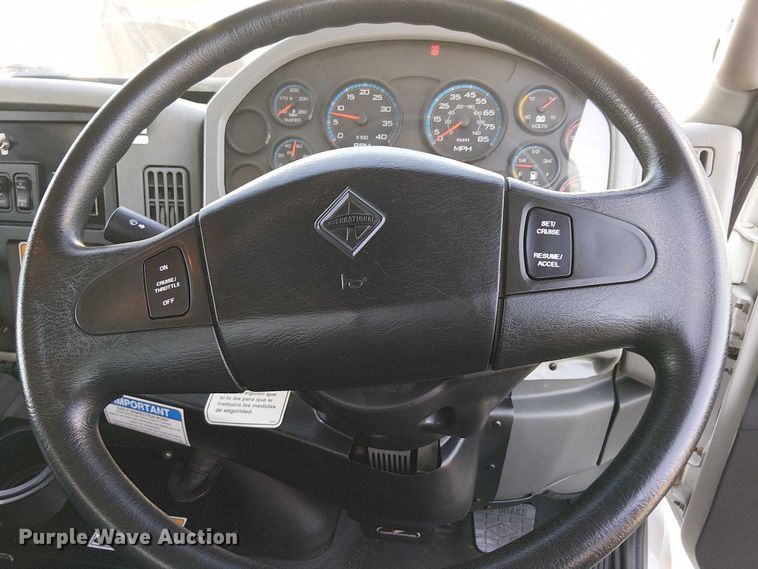 image for item NU9757 2009 International 4300 street sweeper truck