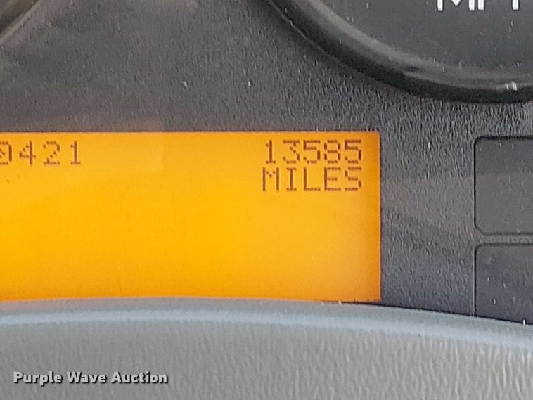 image for item NU9757 2009 International 4300 street sweeper truck