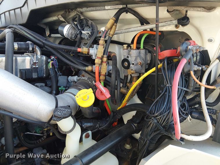 image for item NU9757 2009 International 4300 street sweeper truck