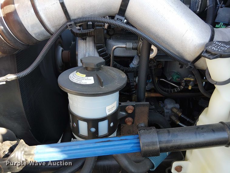 image for item NU9757 2009 International 4300 street sweeper truck