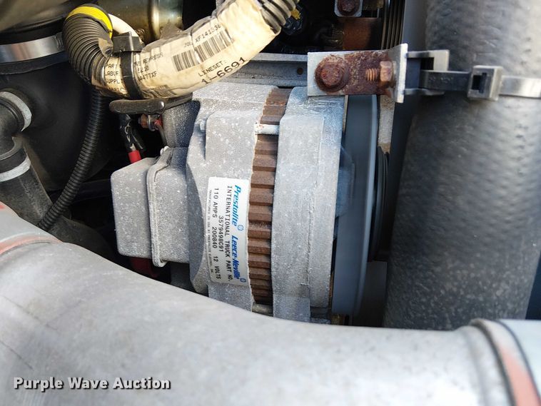 image for item NU9757 2009 International 4300 street sweeper truck