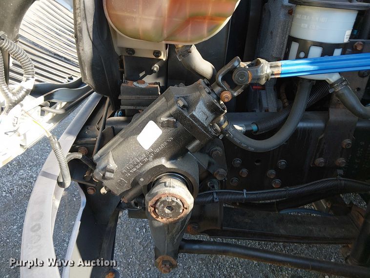 image for item NU9757 2009 International 4300 street sweeper truck