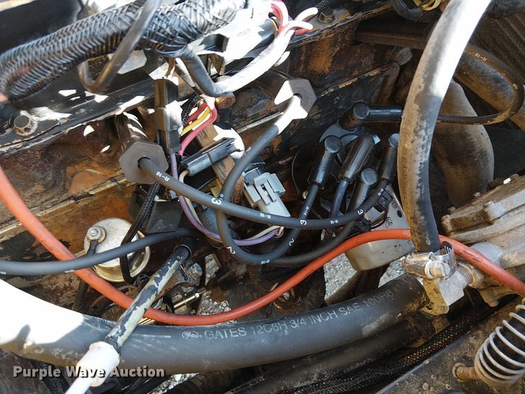 image for item NU9758 1997 Hyster H60XM forklift