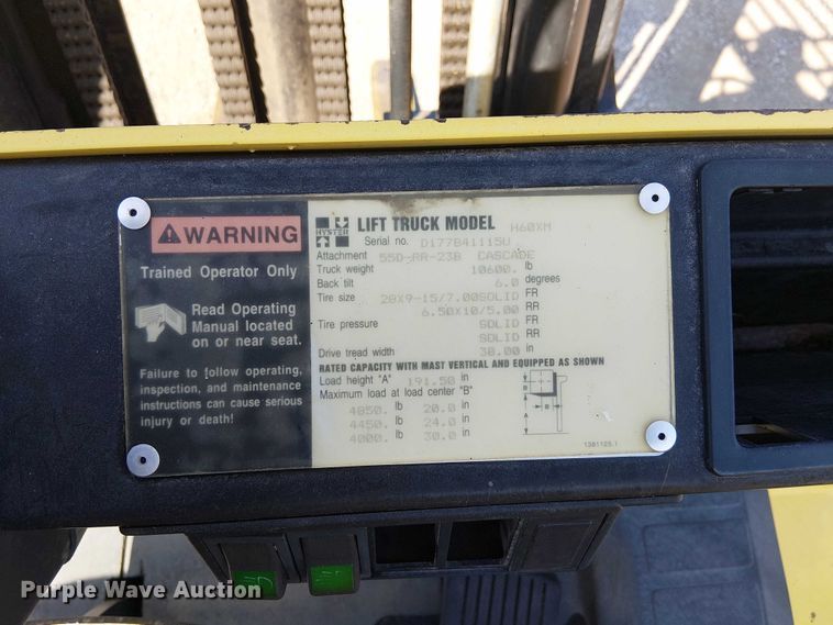 image for item NU9758 1997 Hyster H60XM forklift