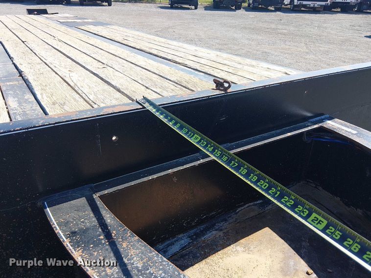 image for item NU9760 2013 Big Tex 4XPH equipment trailer