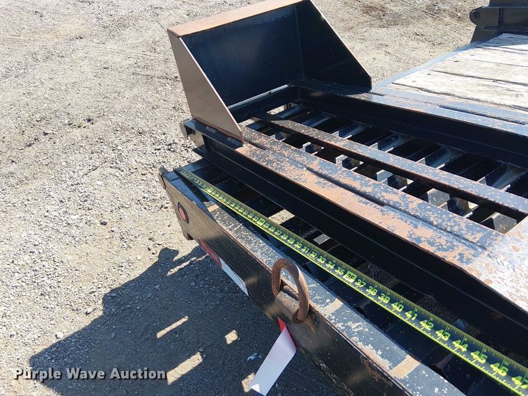 image for item NU9760 2013 Big Tex 4XPH equipment trailer