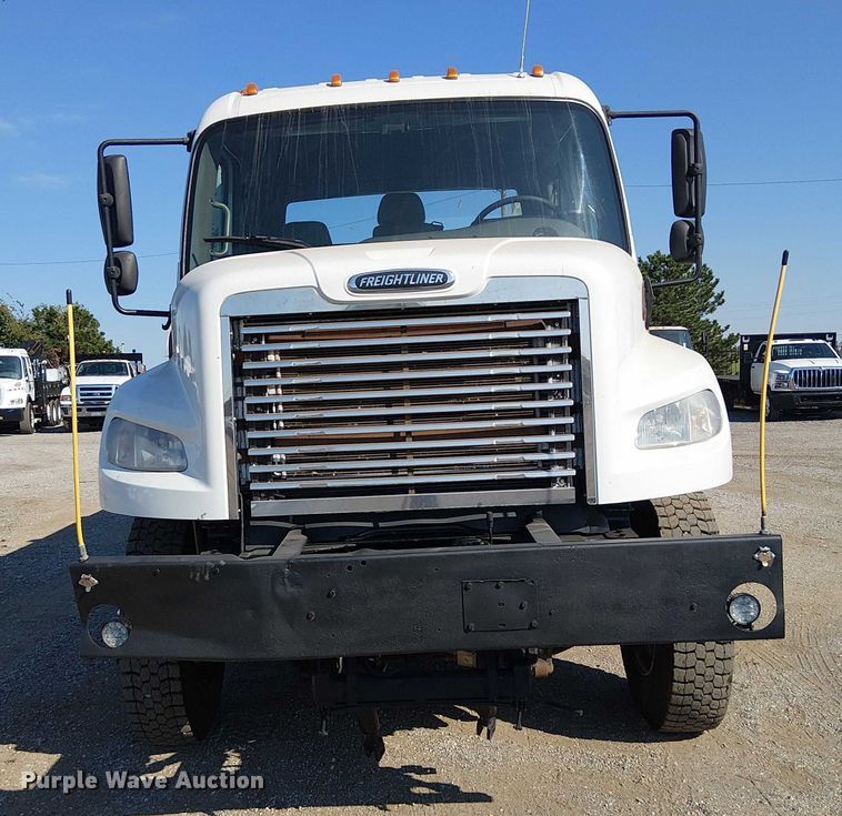 image for item NU9768 2012 Freightliner Business Class M2 utility / service truck