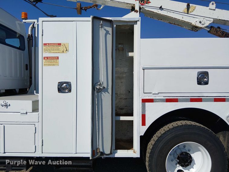 image for item NU9768 2012 Freightliner Business Class M2 utility / service truck