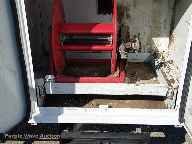 image for item NU9768 2012 Freightliner Business Class M2 utility / service truck