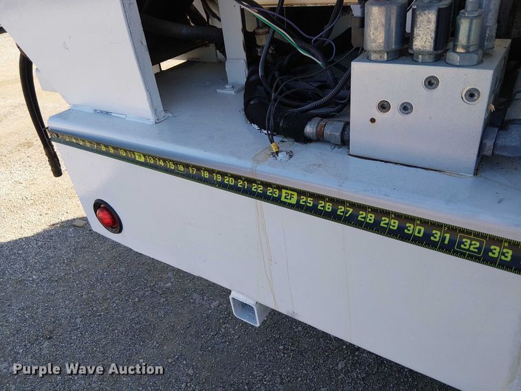 image for item NU9768 2012 Freightliner Business Class M2 utility / service truck