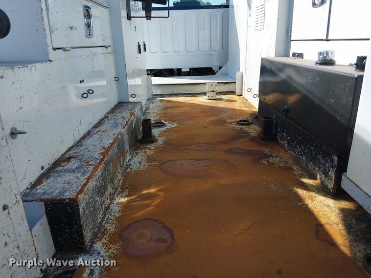 image for item NU9768 2012 Freightliner Business Class M2 utility / service truck