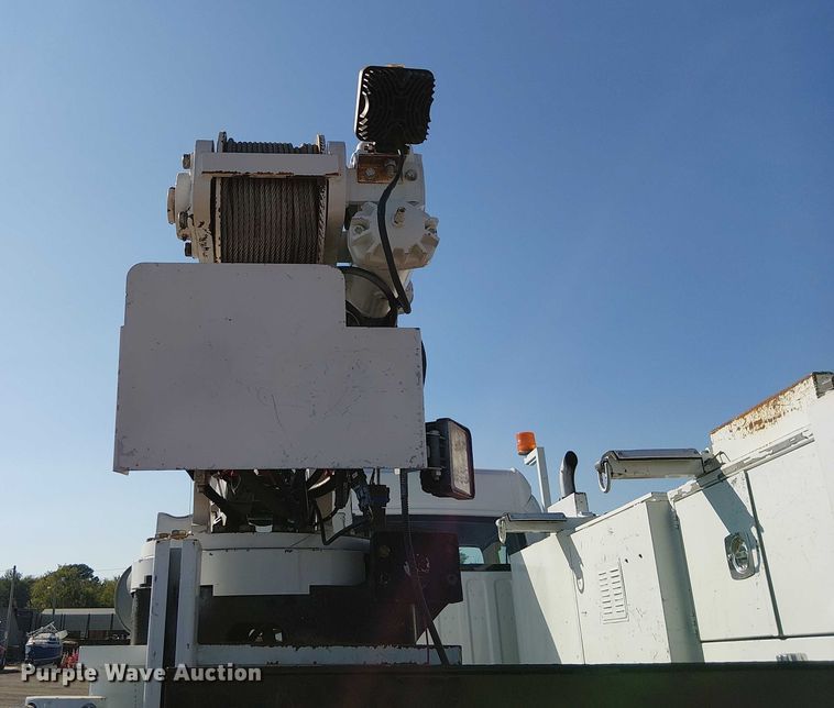 image for item NU9768 2012 Freightliner Business Class M2 utility / service truck