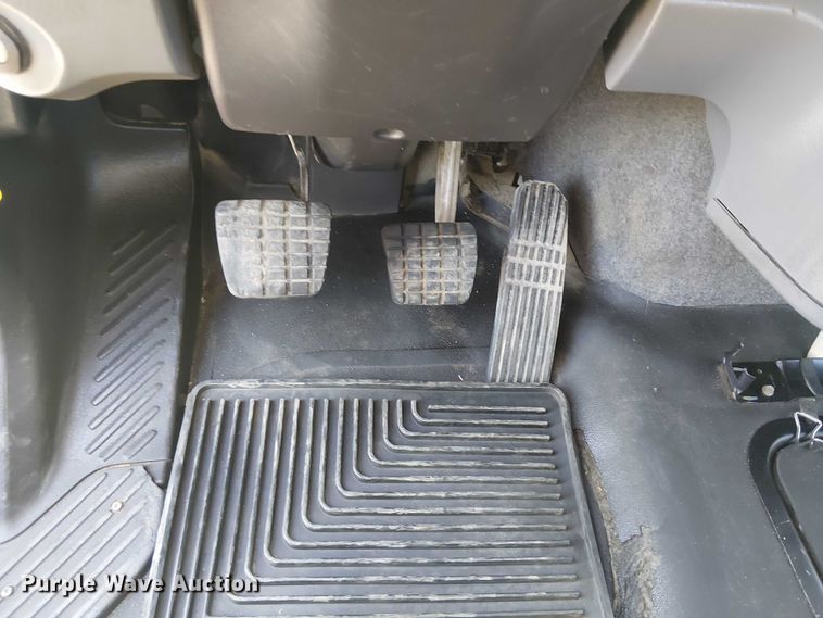 image for item NU9768 2012 Freightliner Business Class M2 utility / service truck